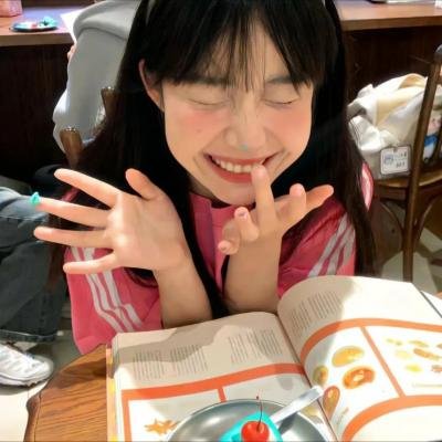 恋综女嘉宾被曝票数造假，一夜之间脱口秀舞台画面流出